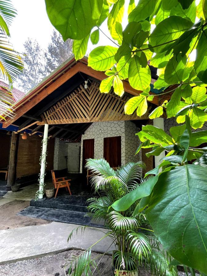 New Roy Guest House Kalkudah  Esterno foto