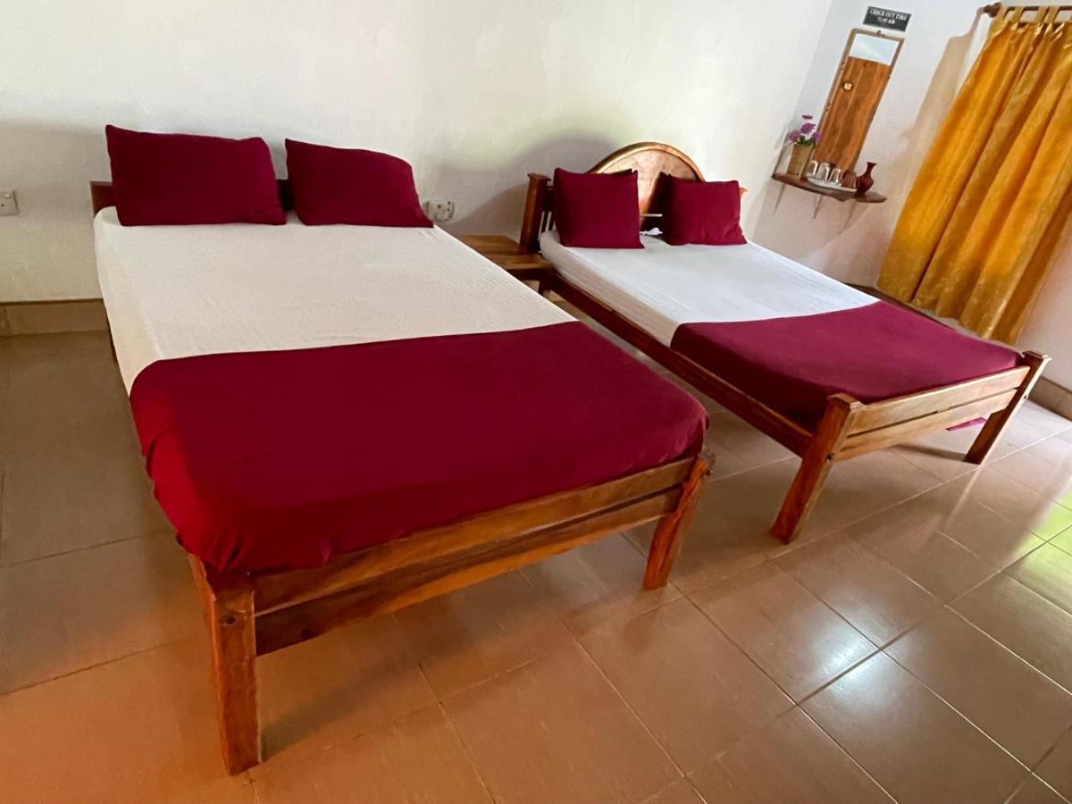 New Roy Guest House Kalkudah  Esterno foto