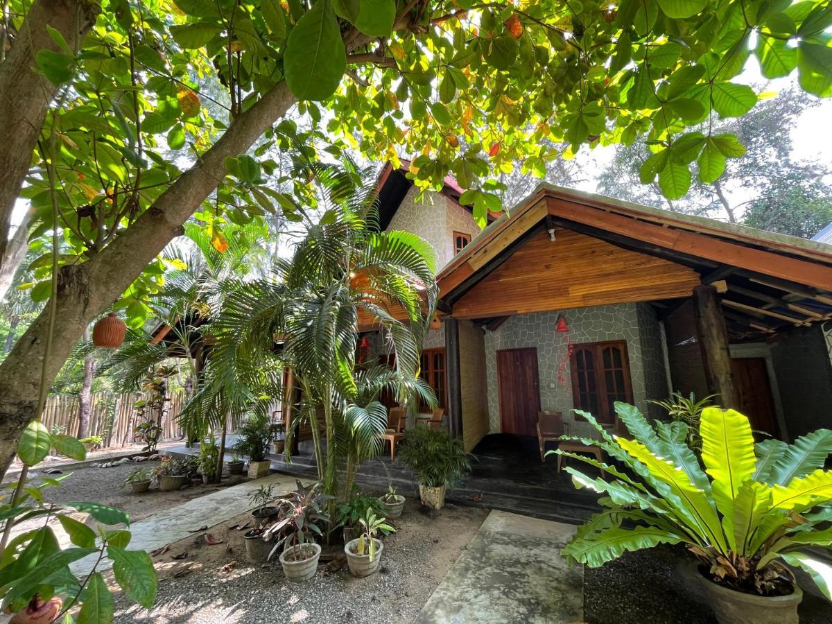 New Roy Guest House Kalkudah  Esterno foto