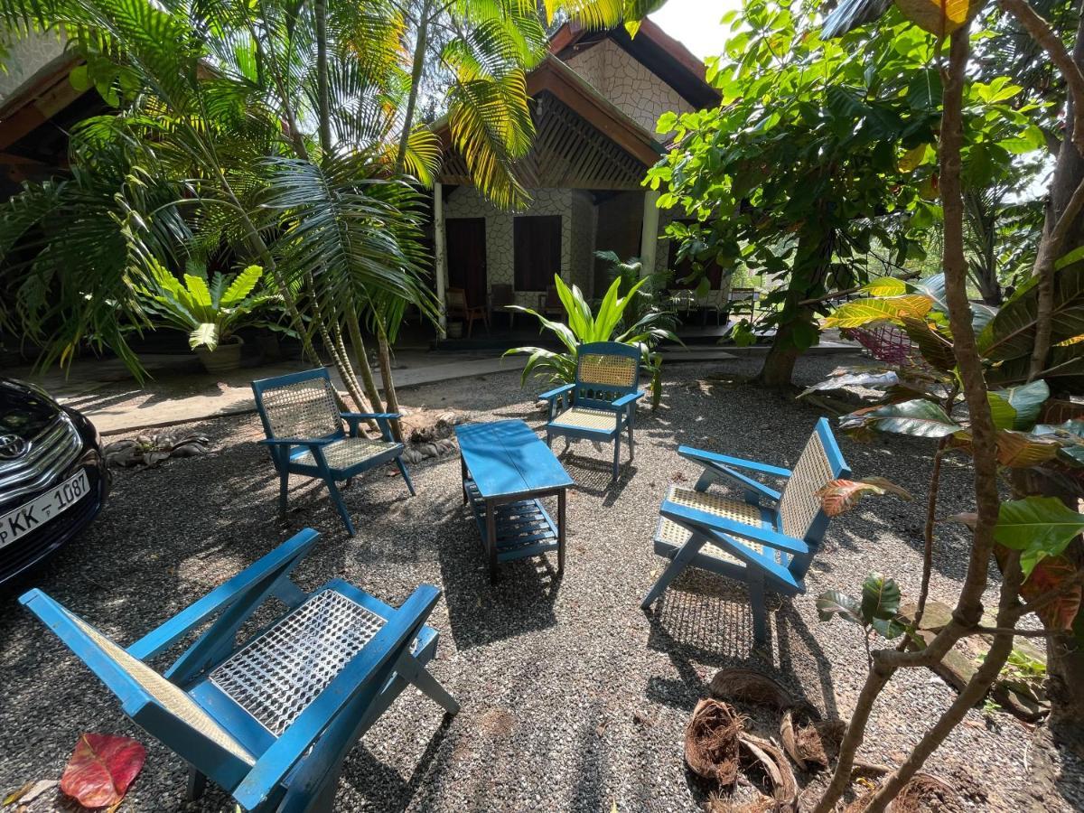 New Roy Guest House Kalkudah  Esterno foto